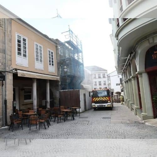 Un restaurante del centro de Lugo arde con el local lleno y obliga a desalojar a todos los clientes